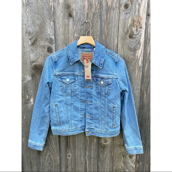 Levi’s Original Trucker Denim Jean Jacket NWT